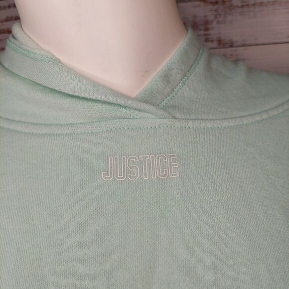 Womans Pullover Short Cut Hoddie with Drawstring - Picture 11 of 11